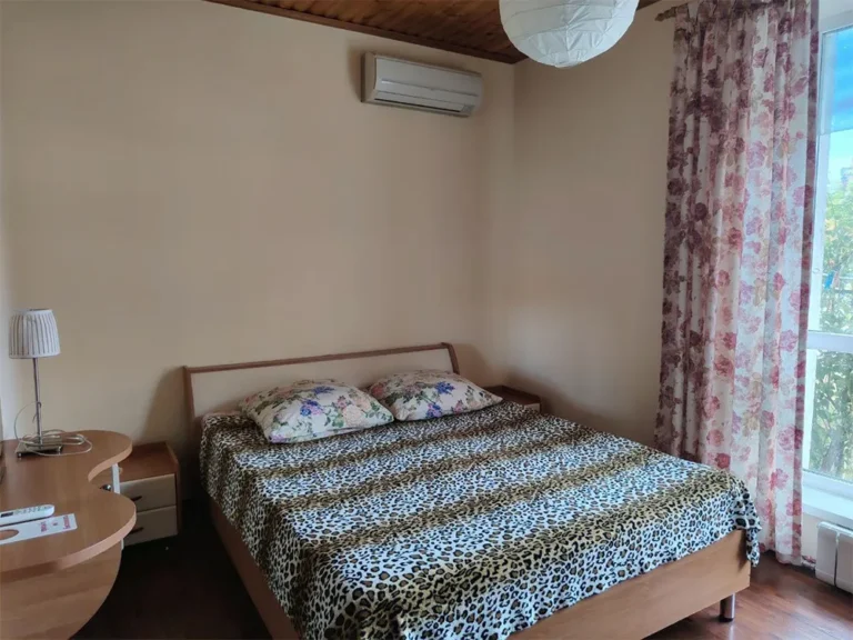 гостиница рядом