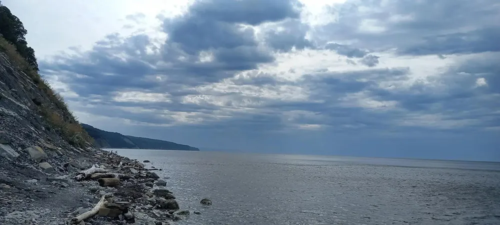 где отдохнуть в октябре на море