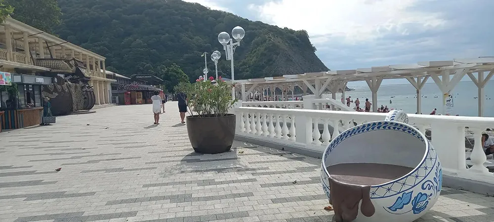 где отдохнуть в октябре на море